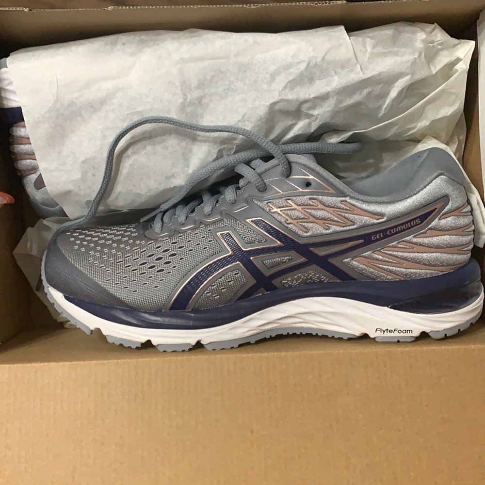 Running shoes